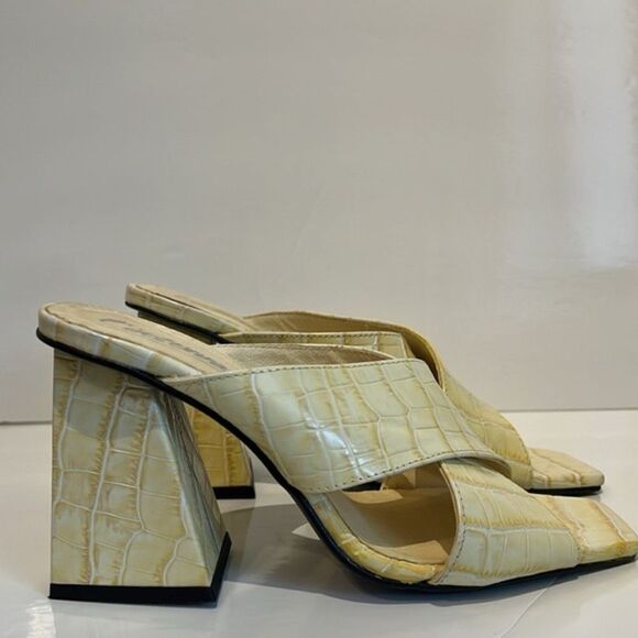 L’intervalle Yellow Croc Embossed Leather Block Heel Sandals Size 40 - Picture 1 of 13